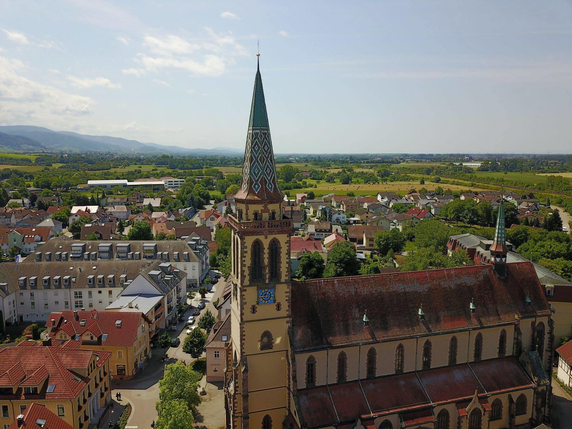 Landgasthof Ochsen Sinzheim Exteriör bild
