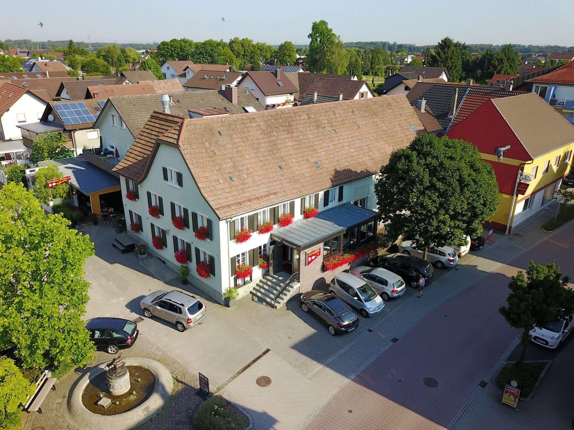 Landgasthof Ochsen Sinzheim Exteriör bild
