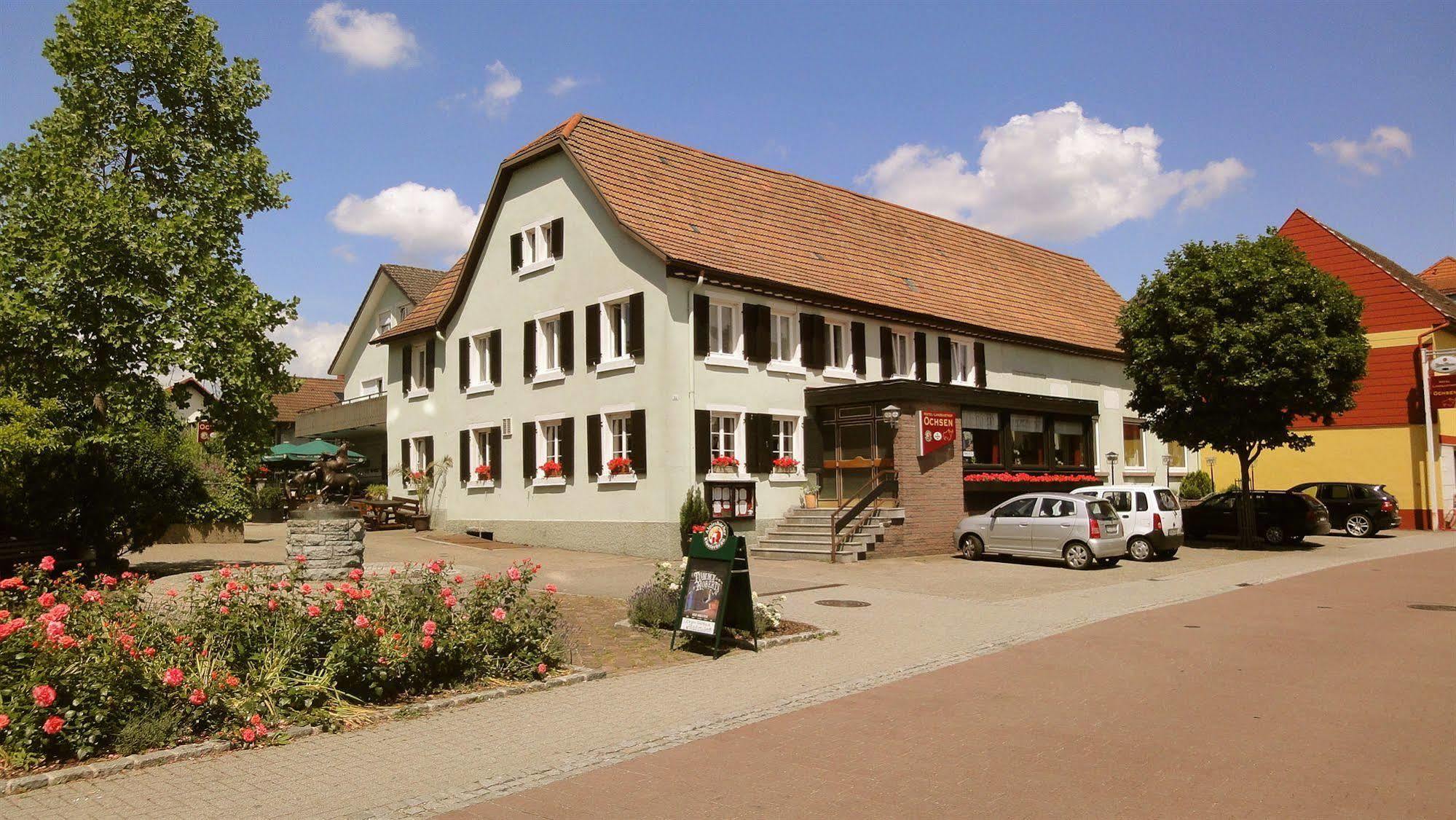 Landgasthof Ochsen Sinzheim Exteriör bild